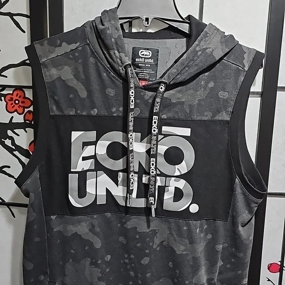Ecko Sleeveless‎ Camo Hoodie Shirt Medium - Picture 2 of 6